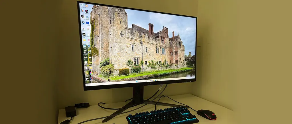 AOC U32G4 32英寸双刷新率游戏显示器评测:性能出色,性价比高 图片