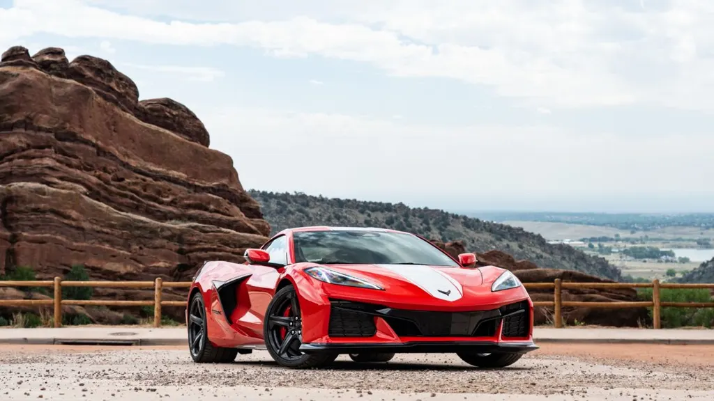 2027款雪佛兰科尔维特Grand Sport X:混合动力系统重塑性能 图片