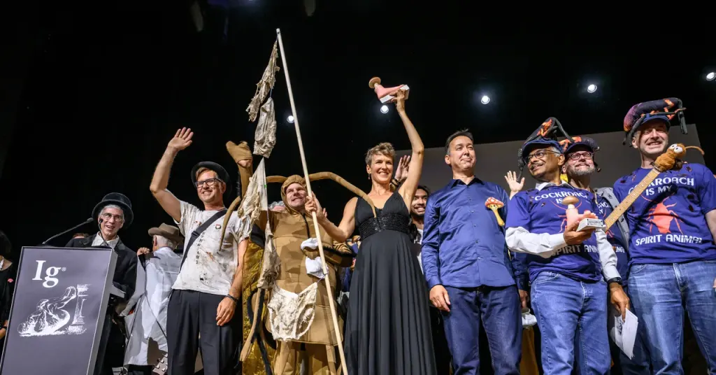 2026年搞笑诺贝尔奖揭晓:蟑螂奶、正确擤鼻涕方法等 图片