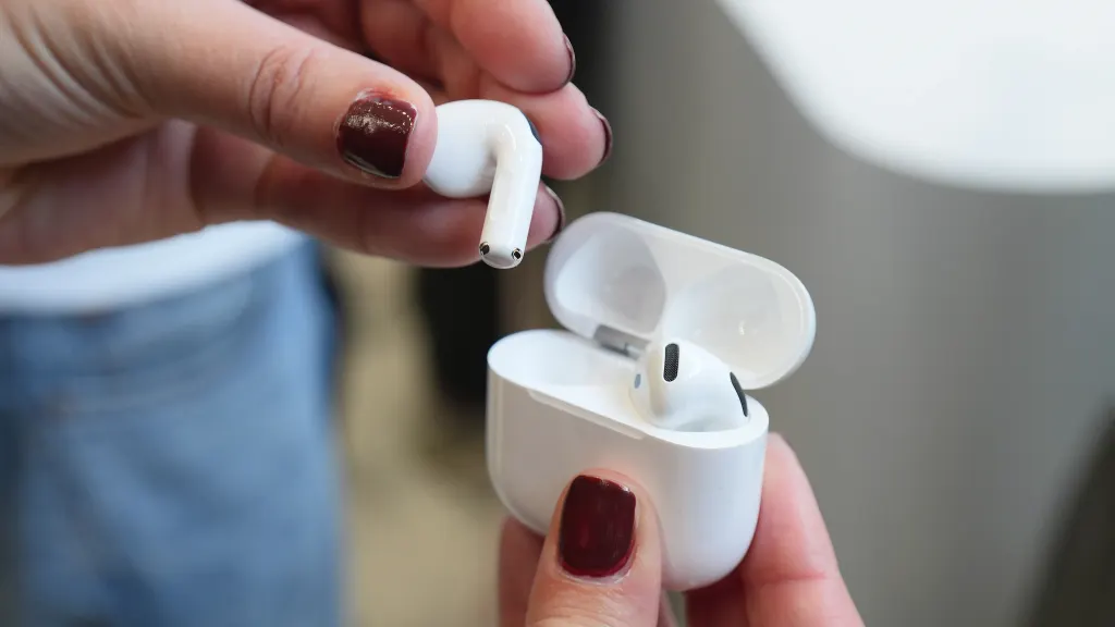 AirPods 5评测:ANC功能全系标配,价格更亲民 图片