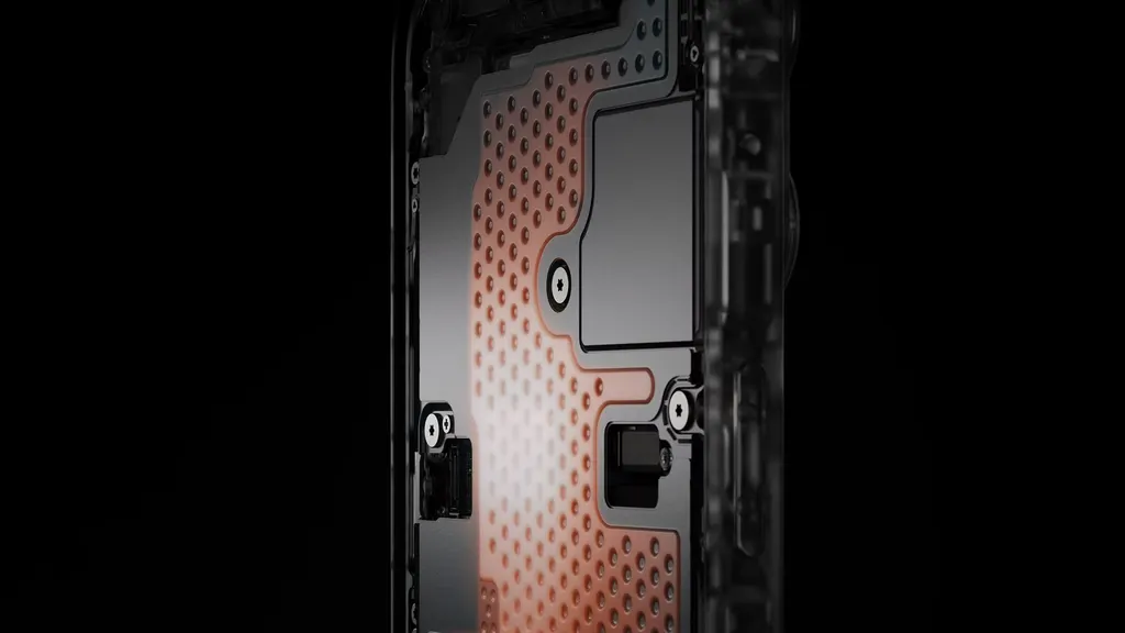 测试称iPhone 18 Pro Max均热板散热接近安卓游戏旗舰且温度更低 图片