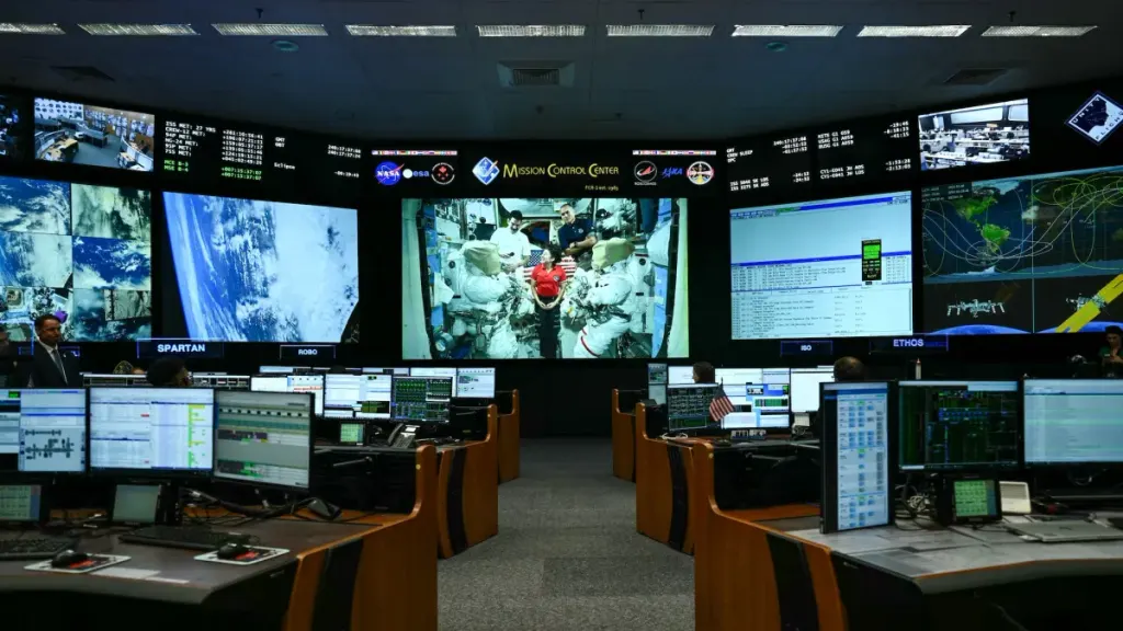 NASA招募新一批飞行总监,申请将于10月12日截止 图片